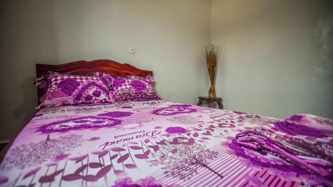 Appartements Neuf De Haut Standing Dm & Ng A Bafoussam Екстер'єр фото