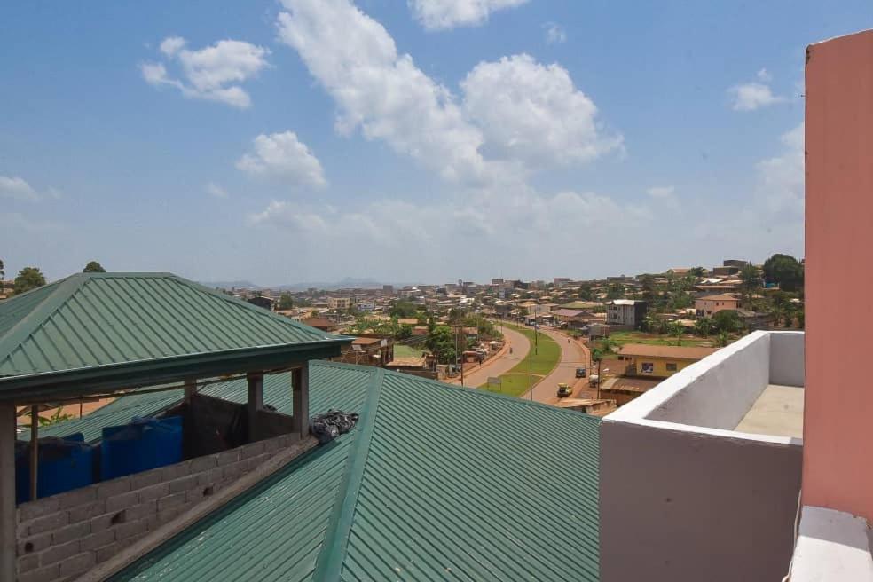 Appartements Neuf De Haut Standing Dm & Ng A Bafoussam Екстер'єр фото