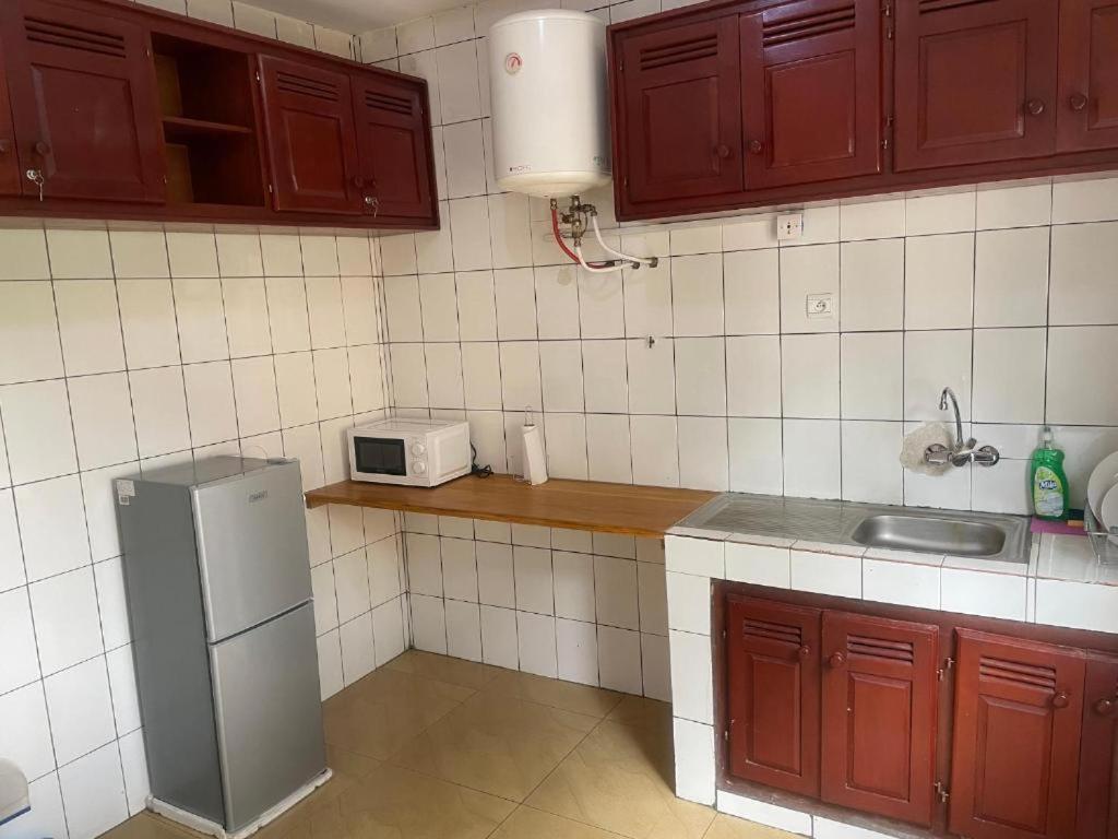 Appartements Neuf De Haut Standing Dm & Ng A Bafoussam Екстер'єр фото